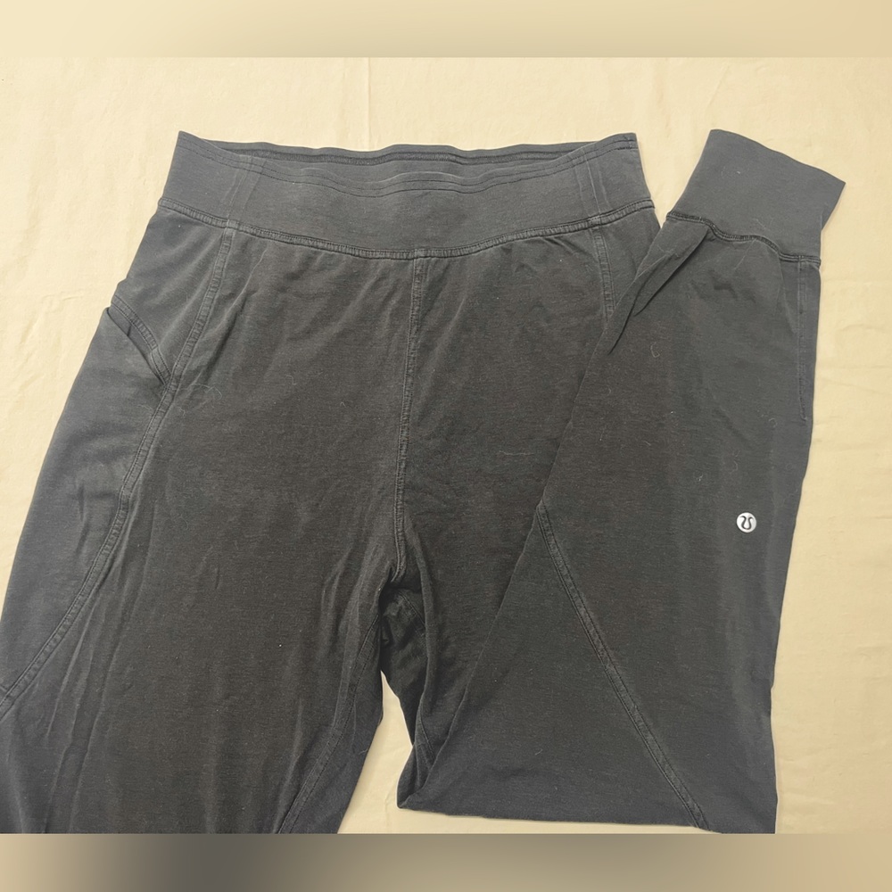 Lululemon joggers